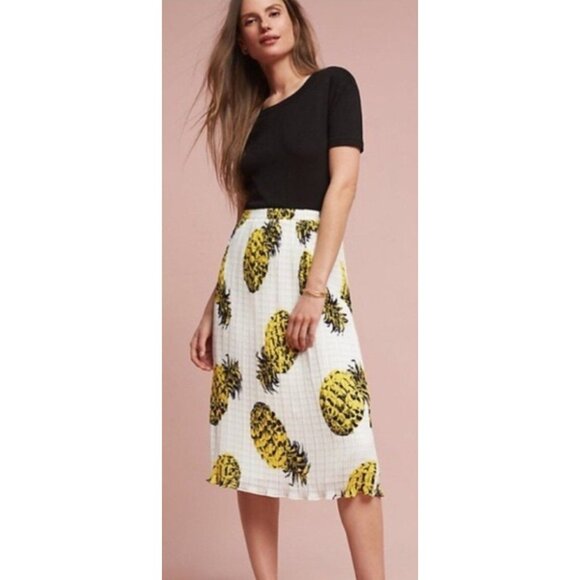 Anthropologie Dresses & Skirts - Anthropologie Sunday in Brooklyn Pineapple Print Pleated Pull On Midi Skirt S